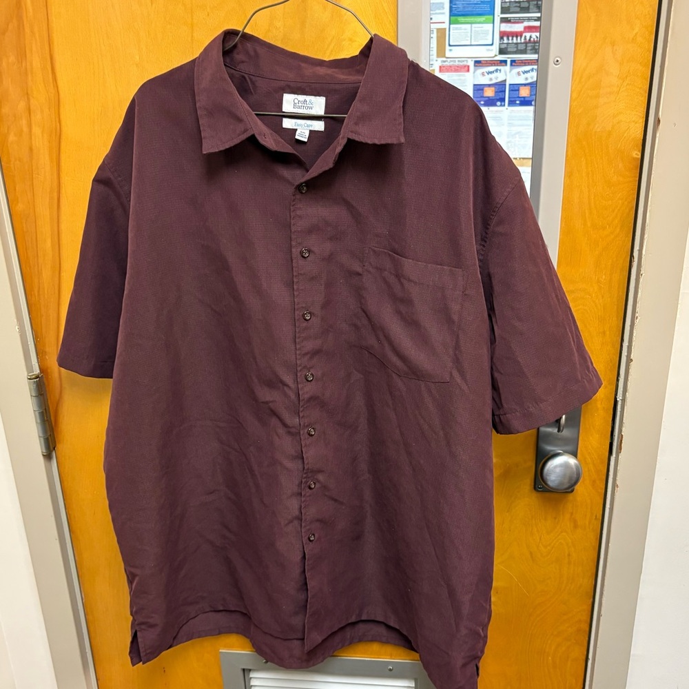 Duluth Trading Co Men's Burgundy Button-Down Shirt